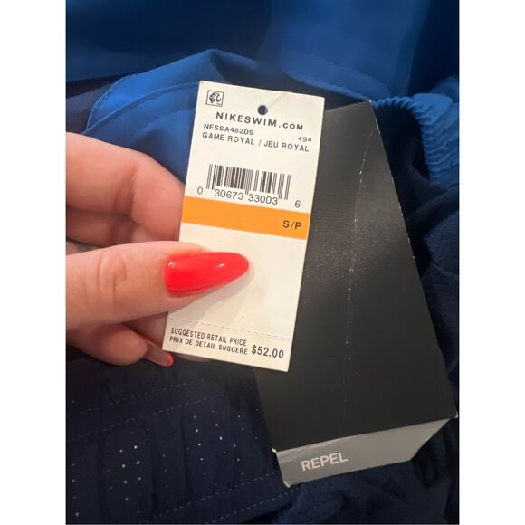 Nike NWT Contend Water Repellent Colorblocked 9" Swim Trunks Game Royal Small - Picture 2 of 2